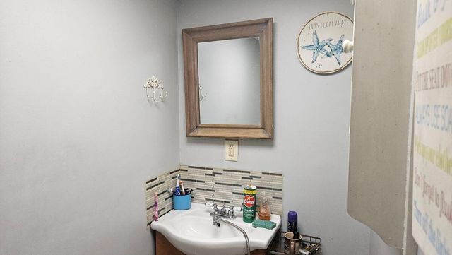 215 S 4th STREET E, Fort Atkinson, WI 53538