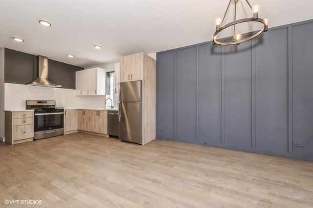 2620 W Rice Street 1F, Chicago, IL 60622