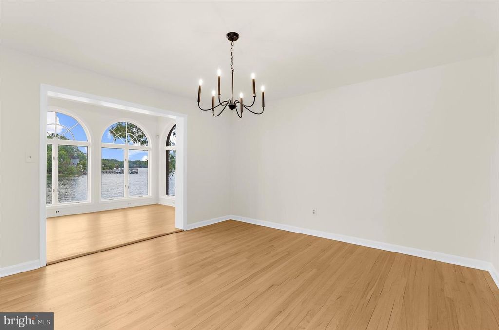 Image 27 of property listing at 508 ASHBERRY LN, Severna Park, MD 21146