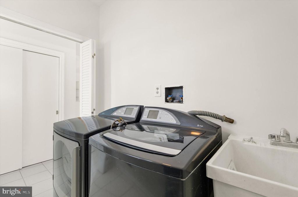 Image 30 of property listing at 508 ASHBERRY LN, Severna Park, MD 21146
