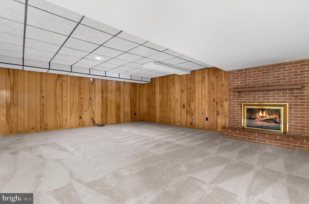 Image 45 of property listing at 508 ASHBERRY LN, Severna Park, MD 21146
