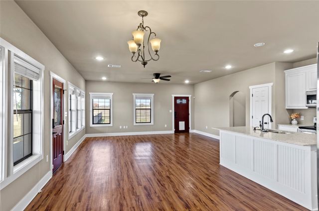 395 Yacht Club Road, Oak Point, TX 75068