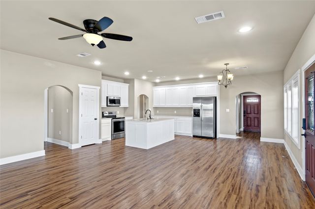 395 Yacht Club Road, Oak Point, TX 75068