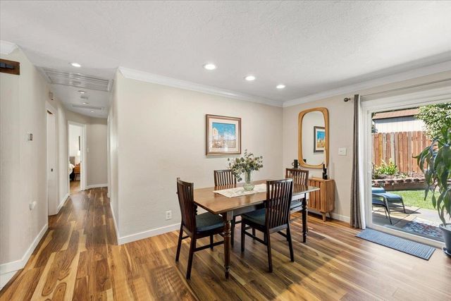 6337 Rushmore Dr, Sacramento, CA 95842