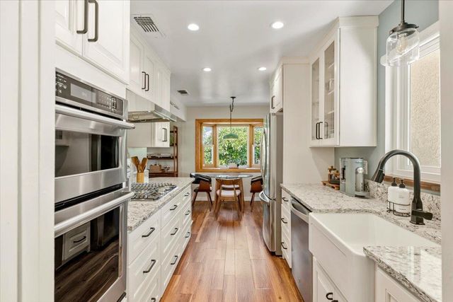 6337 Rushmore Dr, Sacramento, CA 95842