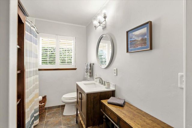 6337 Rushmore Dr, Sacramento, CA 95842