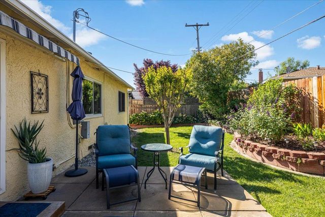 6337 Rushmore Dr, Sacramento, CA 95842