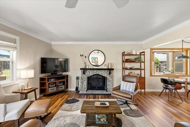 6337 Rushmore Dr, Sacramento, CA 95842