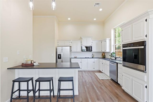 15021 Salem Creek Road, Edmond, OK 73013