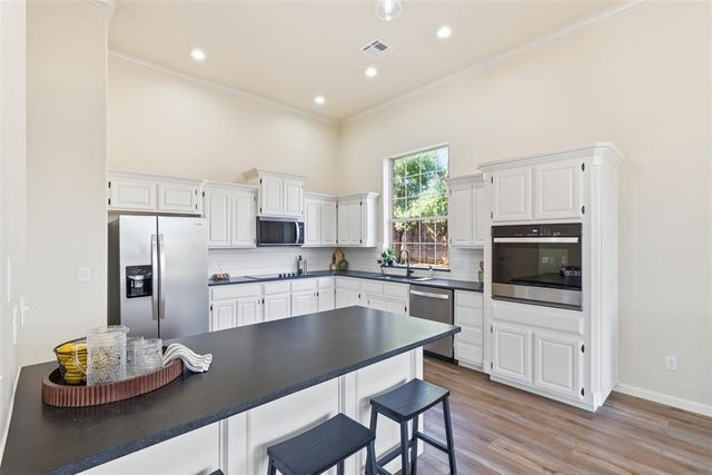 15021 Salem Creek Road, Edmond, OK 73013