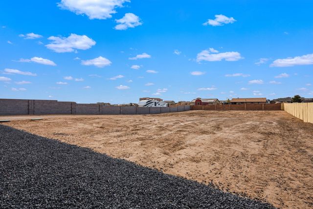 513 6th Street NE, Rio Rancho, NM 87124