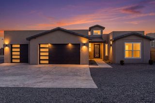 513 6th Street NE, Rio Rancho, NM 87124