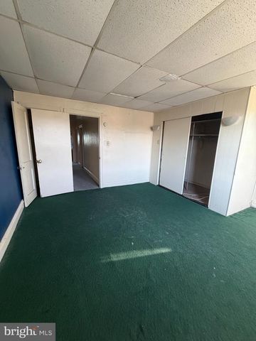 105 S OAK AVE, Aldan, PA 19018