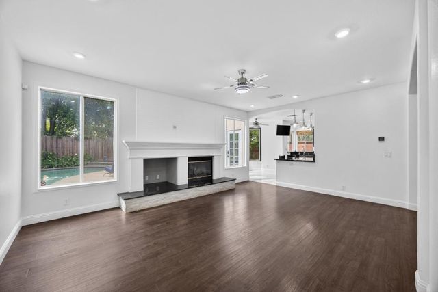 9223 Camden Lake Way, Elk Grove, CA 95624