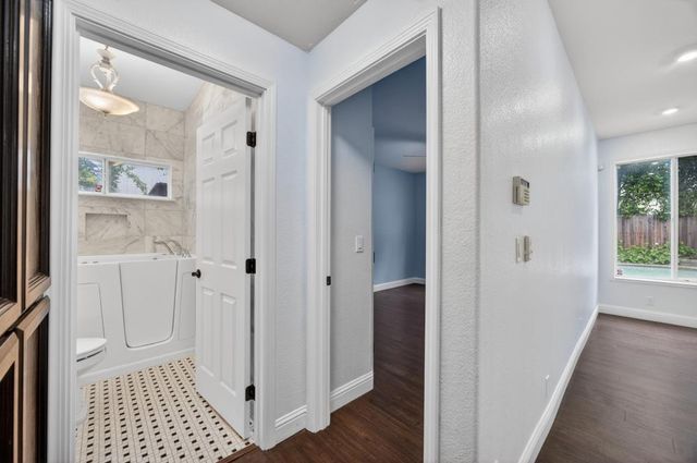 9223 Camden Lake Way, Elk Grove, CA 95624