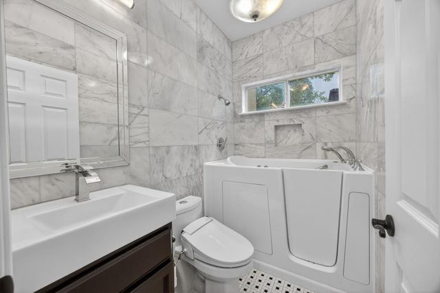 9223 Camden Lake Way, Elk Grove, CA 95624