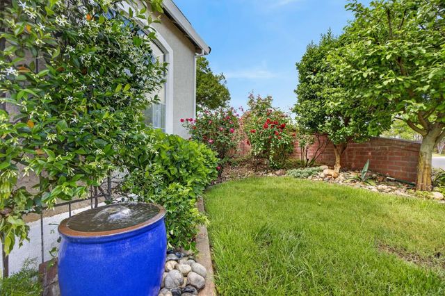 9223 Camden Lake Way, Elk Grove, CA 95624