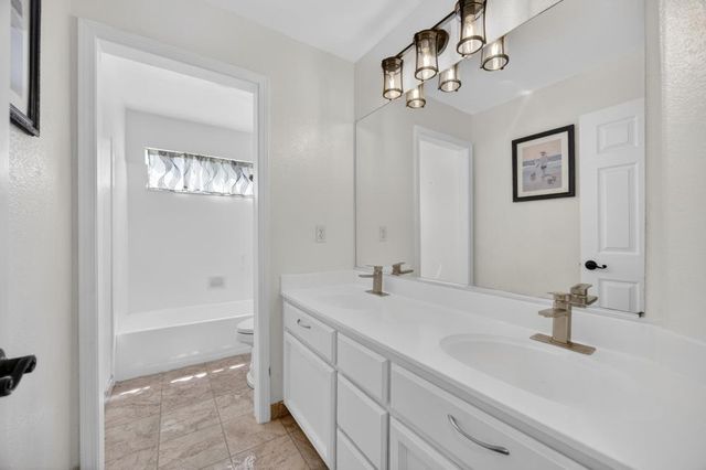 9223 Camden Lake Way, Elk Grove, CA 95624