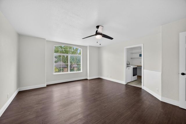 9223 Camden Lake Way, Elk Grove, CA 95624