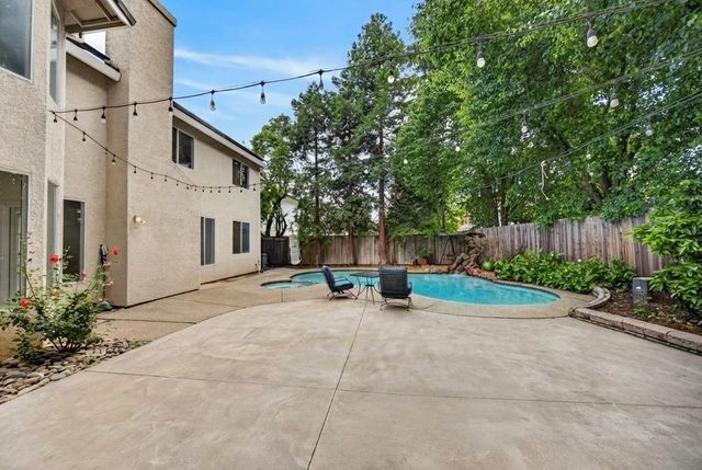 9223 Camden Lake Way, Elk Grove, CA 95624