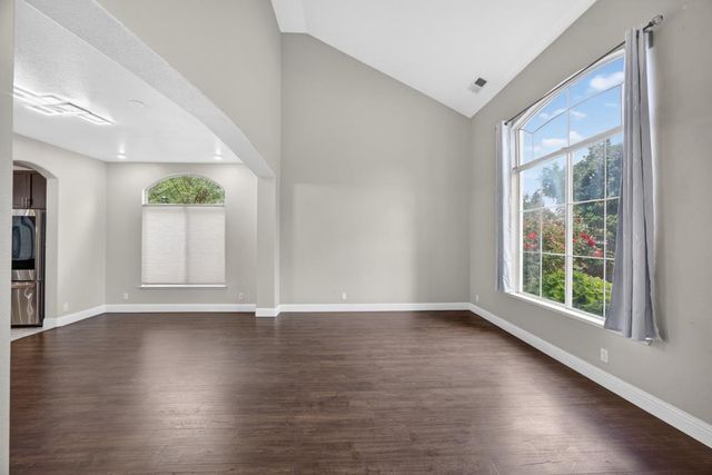 9223 Camden Lake Way, Elk Grove, CA 95624