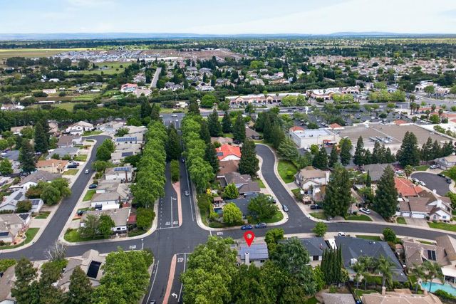 9223 Camden Lake Way, Elk Grove, CA 95624