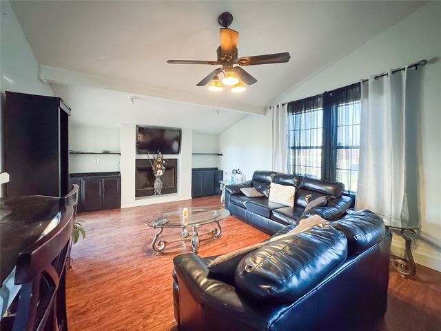 1939 Etain Road, Irving, TX 75060