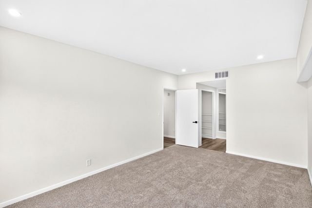 4200 West End Ave Apt 411, Nashville, TN 37205