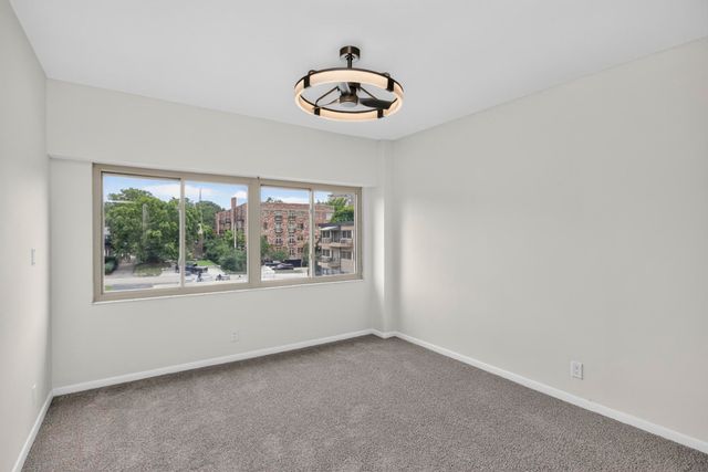 4200 West End Ave Apt 411, Nashville, TN 37205