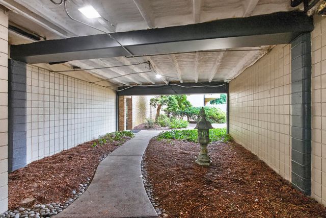 4200 West End Ave Apt 411, Nashville, TN 37205
