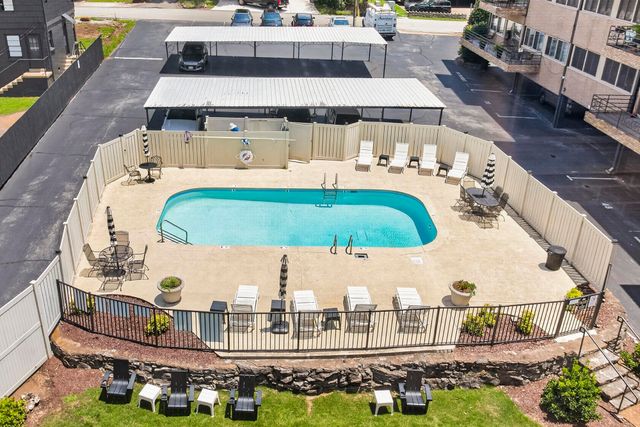 4200 West End Ave Apt 411, Nashville, TN 37205