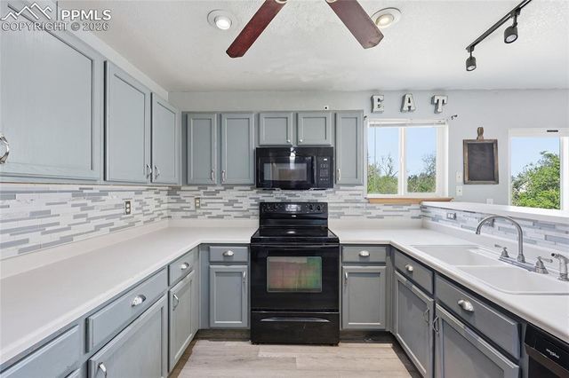 990 Ridgebury Place, Fountain, CO 80817