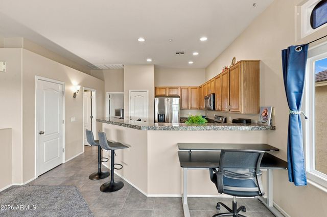 12248 N CHAMA Drive B, Fountain Hills, AZ 85268