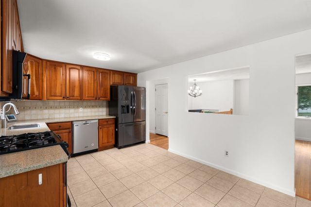 22 Allen Road, Billerica, MA 01821