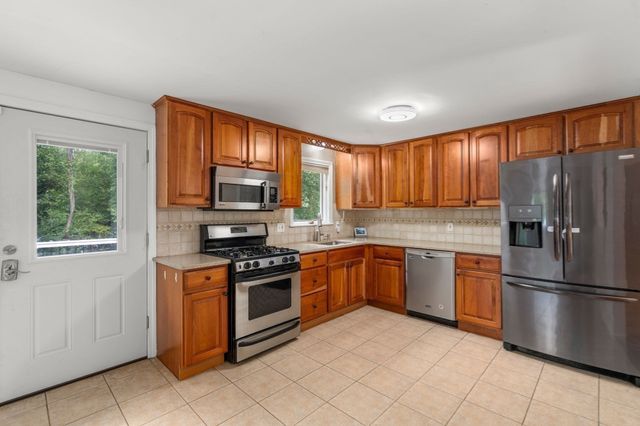 22 Allen Road, Billerica, MA 01821