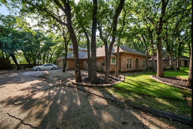 4608 Riverforest Drive, Arlington, TX 76017