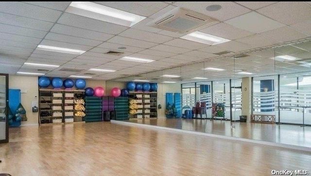 2 Bay Club Drive 6G, Bayside, NY 11360