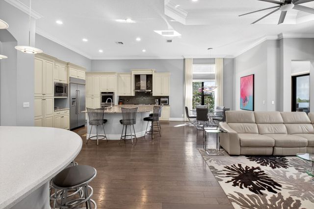 16921 Pavilion Way, Delray Beach, FL 33446