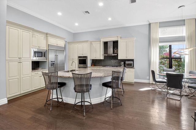 16921 Pavilion Way, Delray Beach, FL 33446