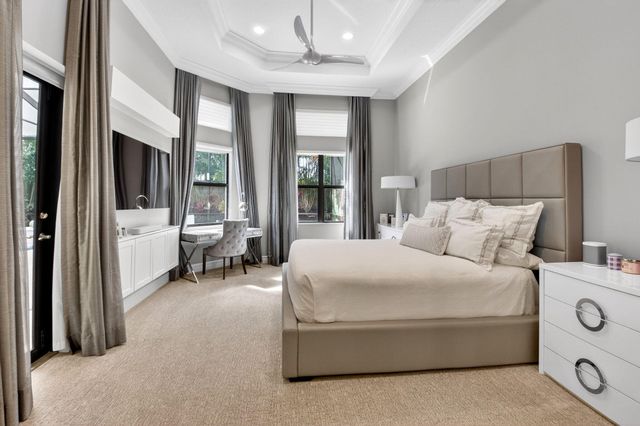 16921 Pavilion Way, Delray Beach, FL 33446