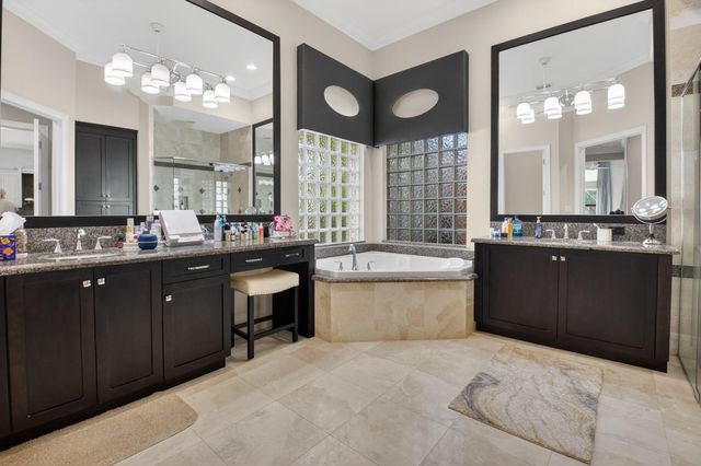 16921 Pavilion Way, Delray Beach, FL 33446