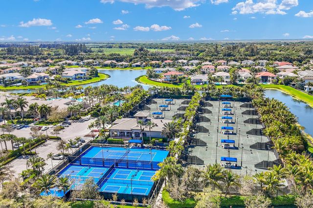 16921 Pavilion Way, Delray Beach, FL 33446