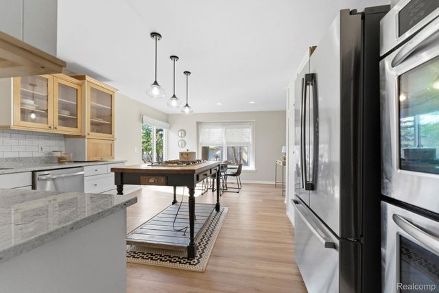 7533 Danbury Drive, West Bloomfield Charter Township, MI 48322