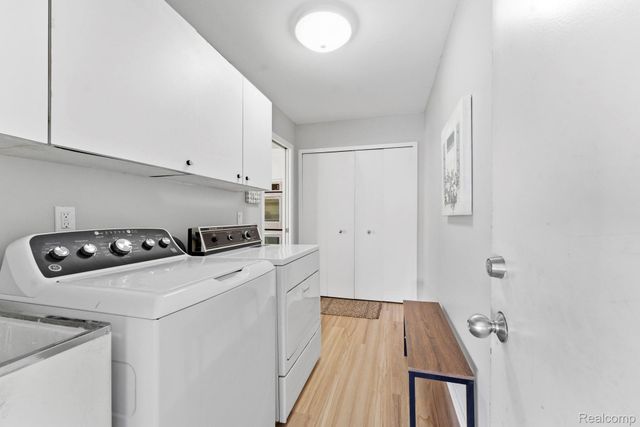 7533 Danbury Drive, West Bloomfield Charter Township, MI 48322