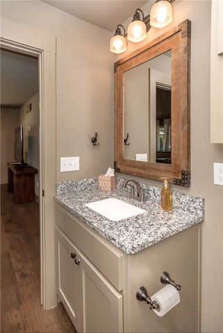 301 NW F Street, Bentonville, AR 72712