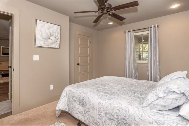 301 NW F Street, Bentonville, AR 72712