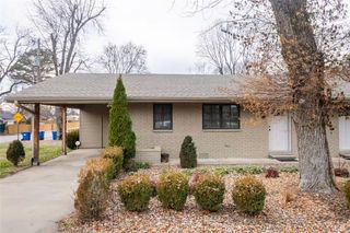 301 NW F Street, Bentonville, AR 72712