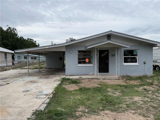 217 Palmetto Street, Lake Placid, FL 33852