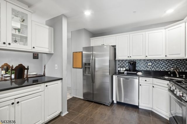 2 McChesney Ct 2, West Orange Twp., NJ 07052
