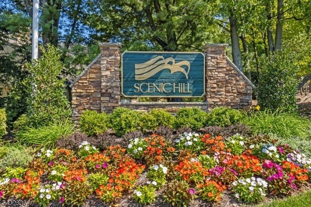 2 McChesney Ct 2, West Orange Twp., NJ 07052